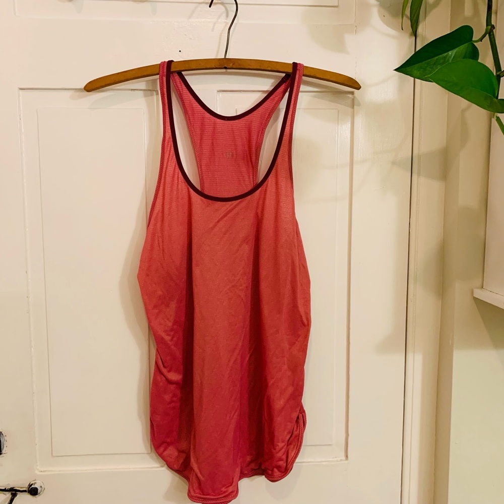 Lululemon top